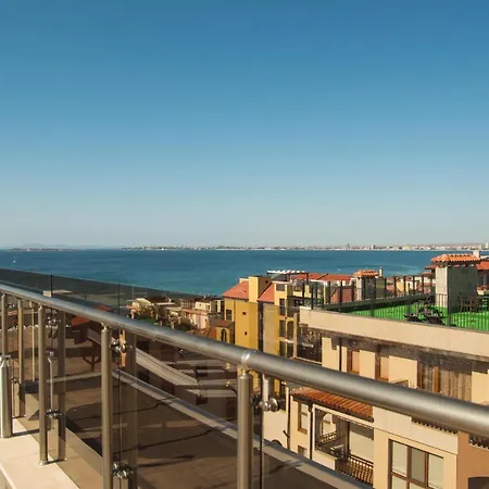 луксозен влас аристо Apartamento *