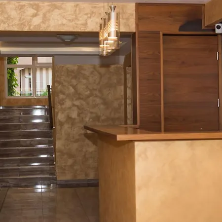 луксозен влас аристо Apartamento